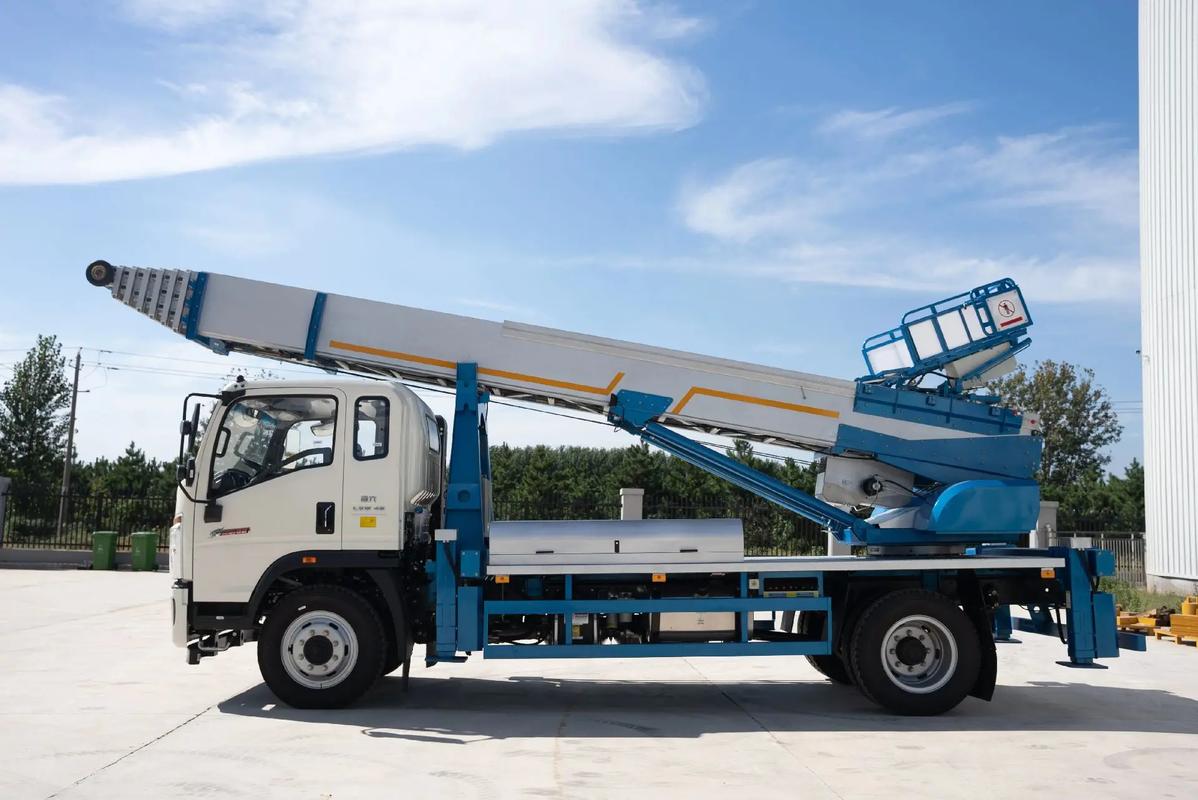 金沙云梯上料车租赁费用